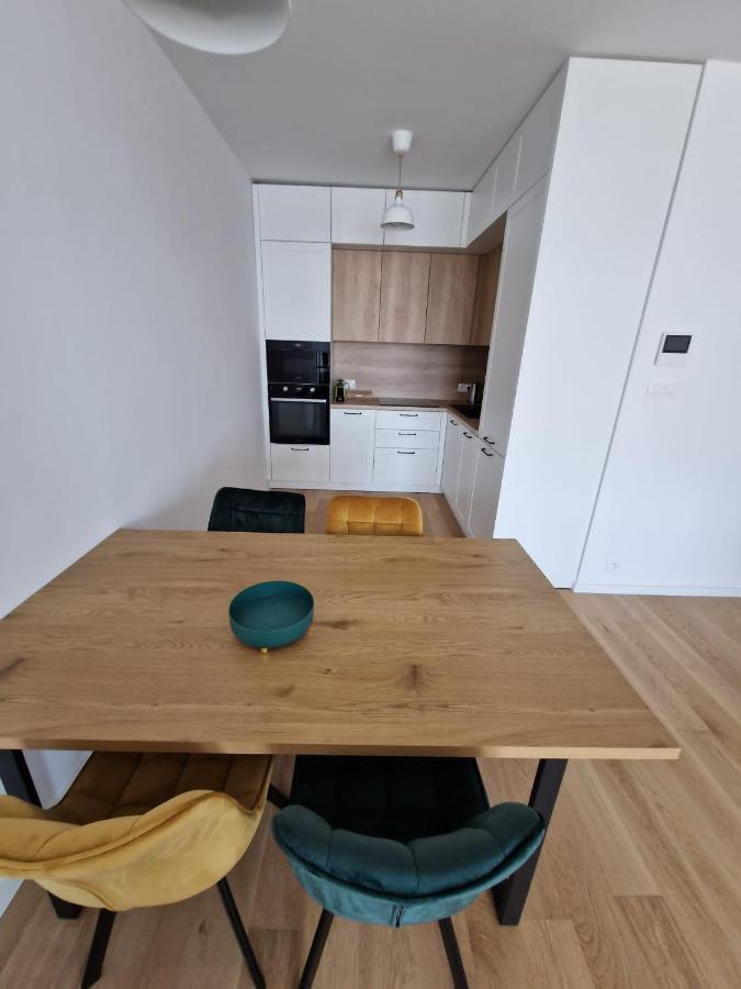 New Downtown Apartment Couple Minute From The Old Town Bratislava Esterno foto